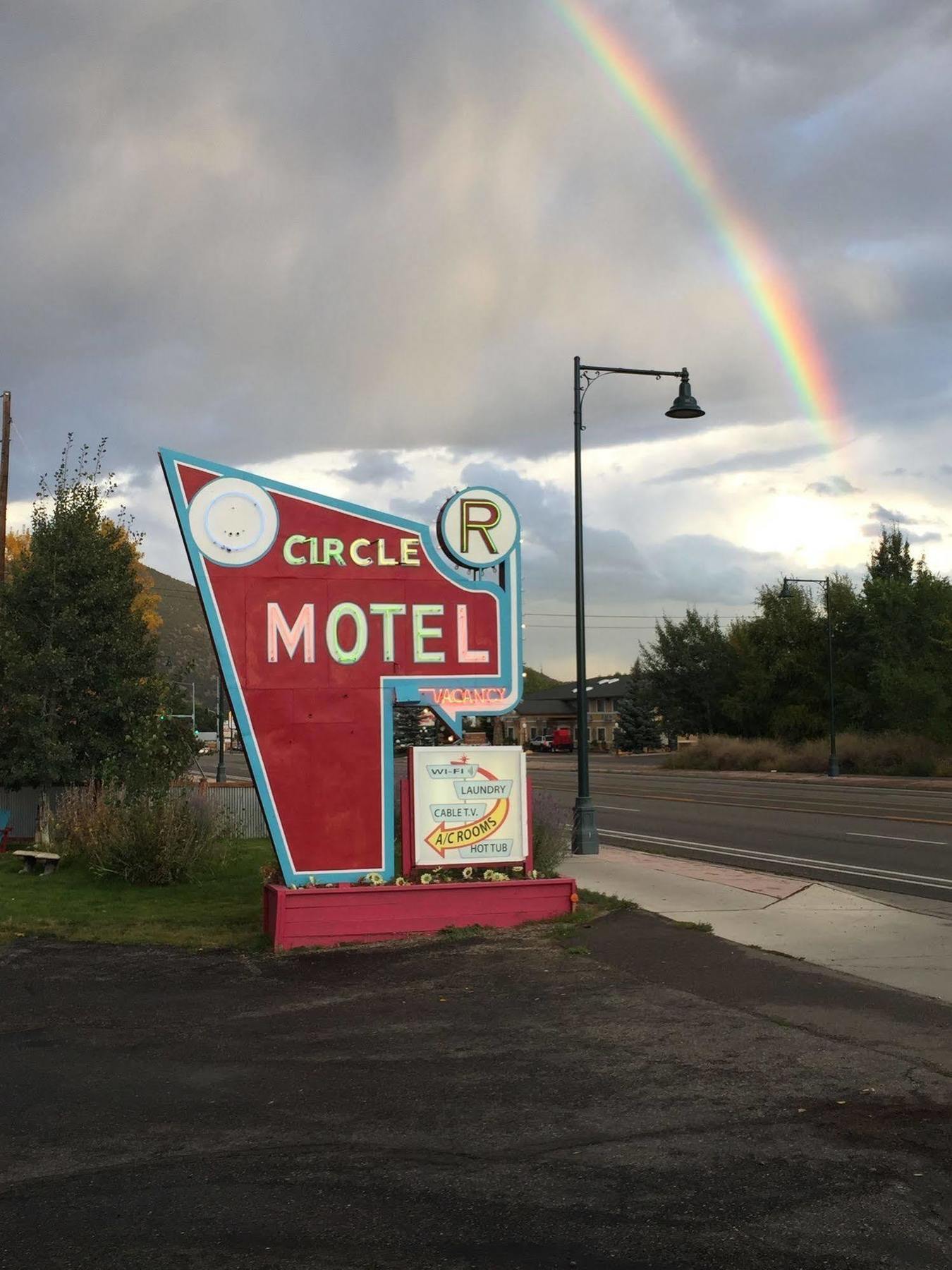 Circle R Motel Салида Экстерьер фото